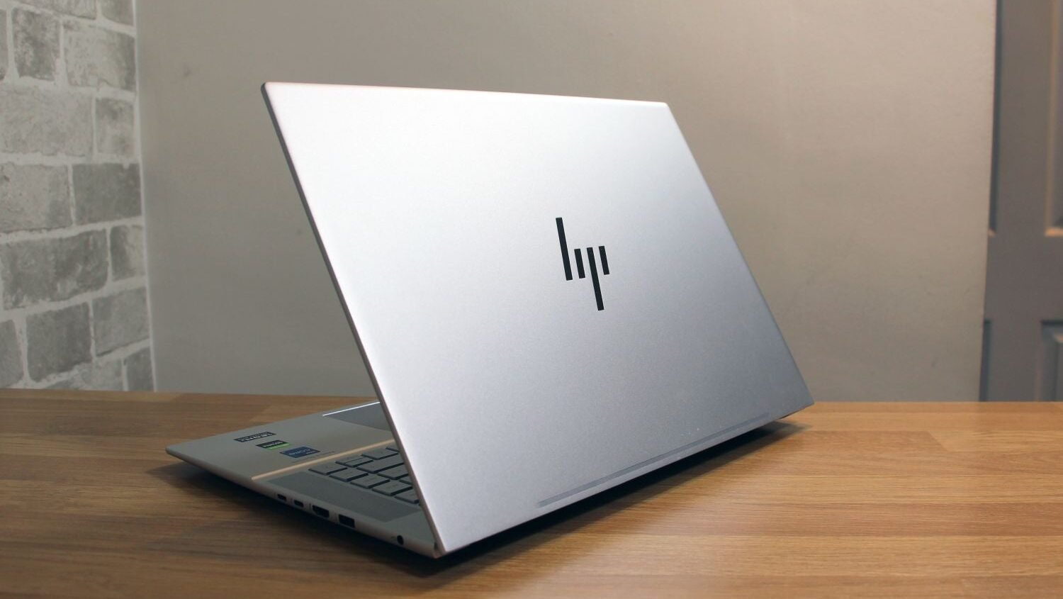 HP Laptop New Version Lunch: 2024 में खरीदे एचपी के लैपटॉप ढेर सारे फीचर के साथ